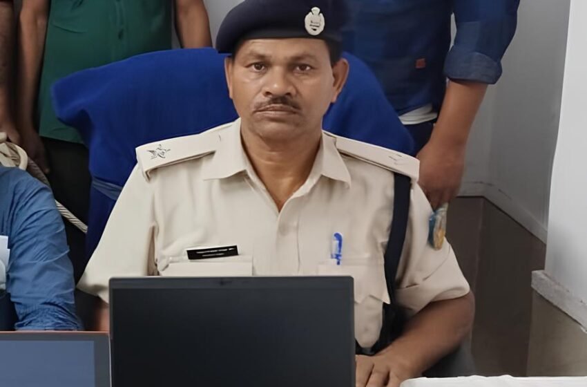  टाटानगर जीआरपी थाना प्रभारी राम प्यारे राम लाइन क्लोज, नये रेल एसपी ऋषभ गर्ग ने पदभार संभालते ही की कार्रवाई